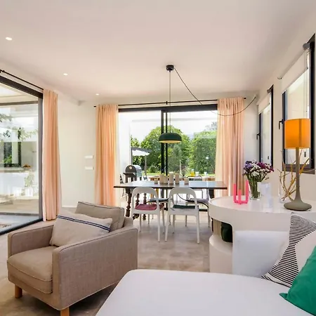 Hort Petit De Ternelles Underfloor Heating Villa
